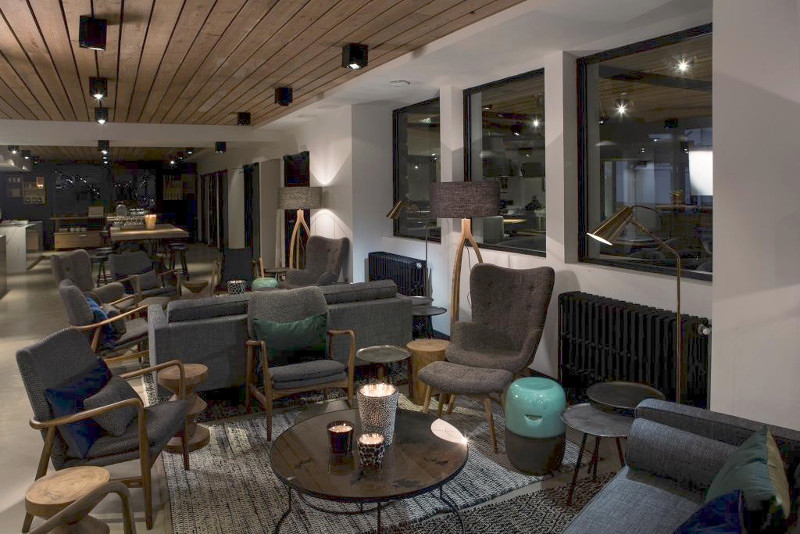 bar-lounge-459