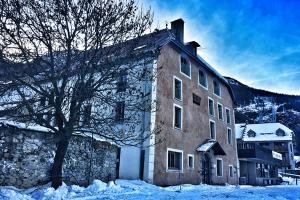 001-aubergejeunesseserrechevalierexterieurhiverv2-web600v2fuaj-213