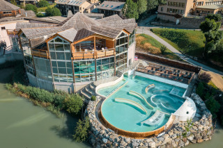 Les-grands-bains-du-monetier-les-bains