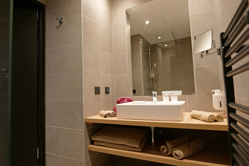garrigae caserne de briancon & spa salle eau 1 serre chevalier