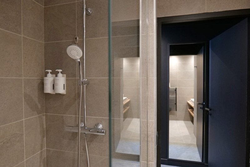 garrigae caserne de briancon & spa salle eau 2 serre chevalier