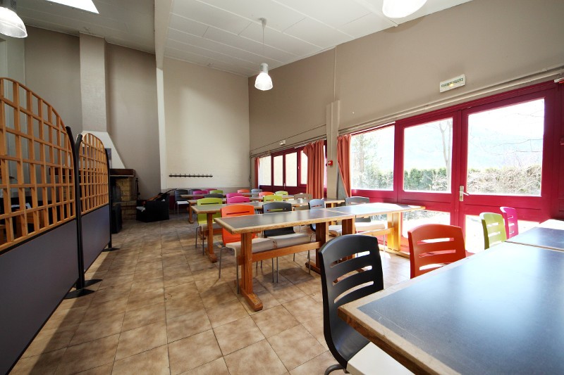 salle-chemin-e-espace-classe-rn-1-285