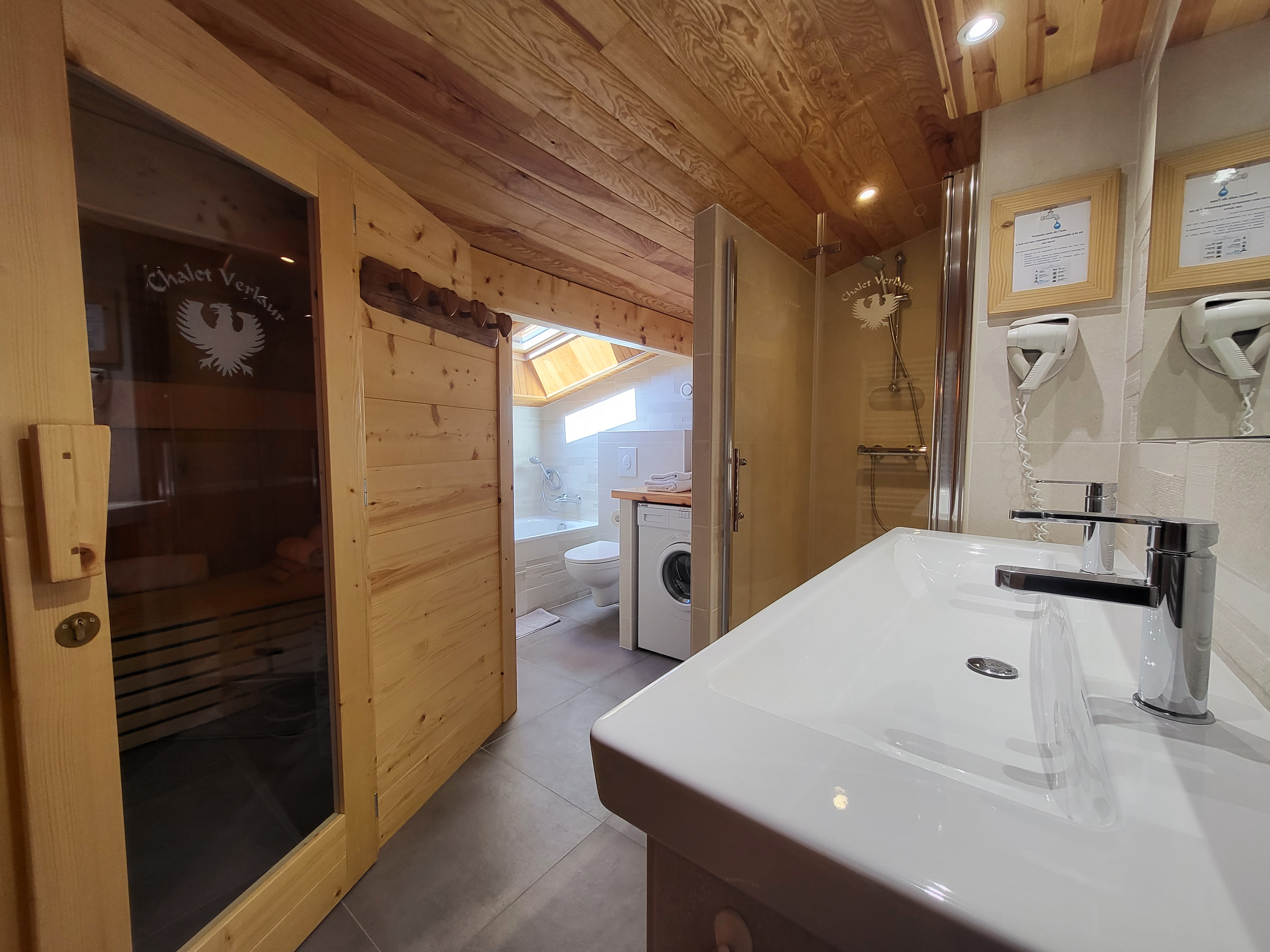 Salle de bains niveau 2