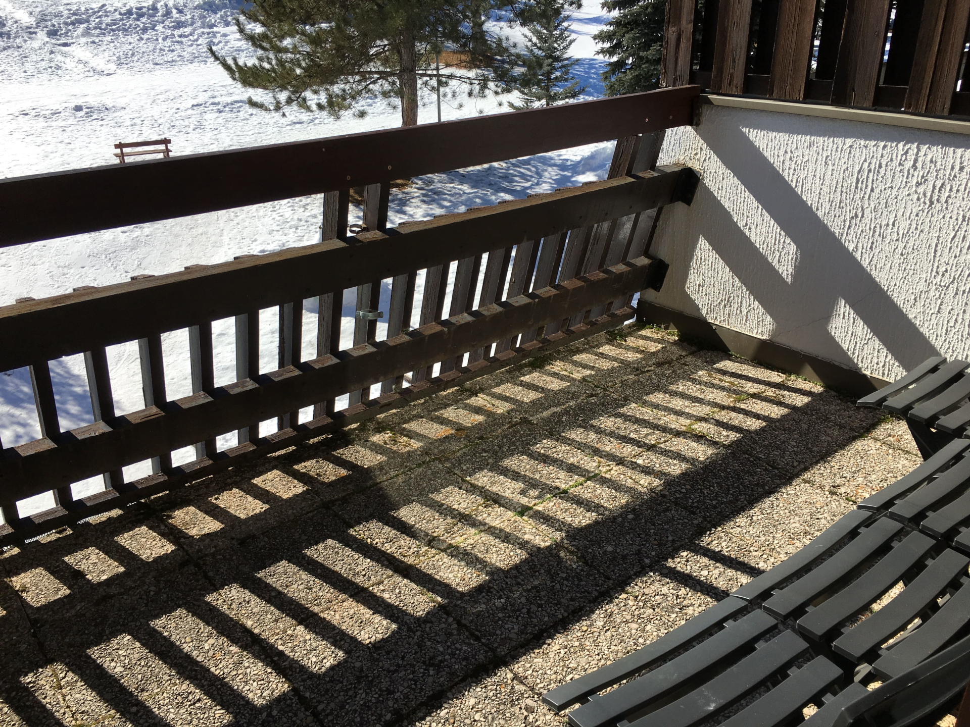 STUDIO CABIN AIGLE NOIR (JAN)_La Salle-les-Alpes