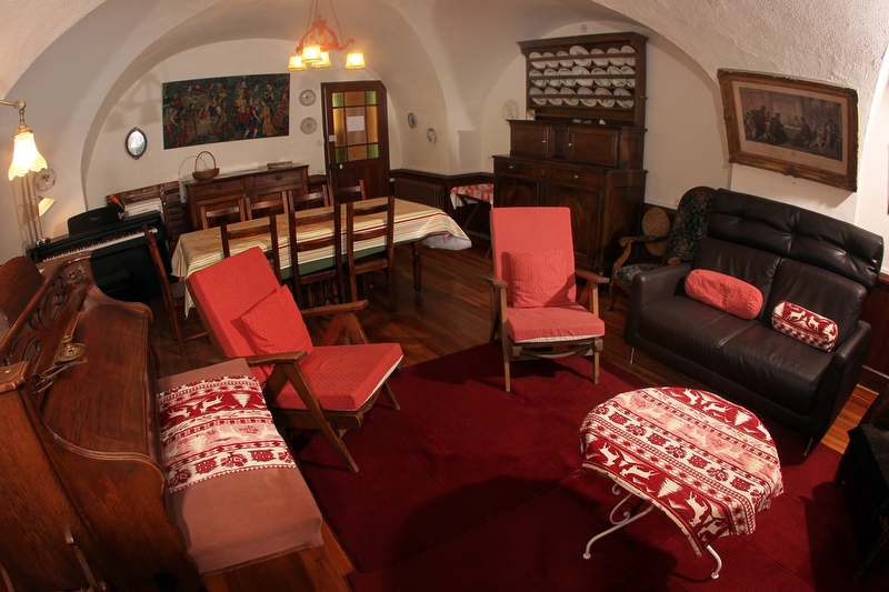 maison-la-moulette-via-4-salon-serre-chevalier-monetier