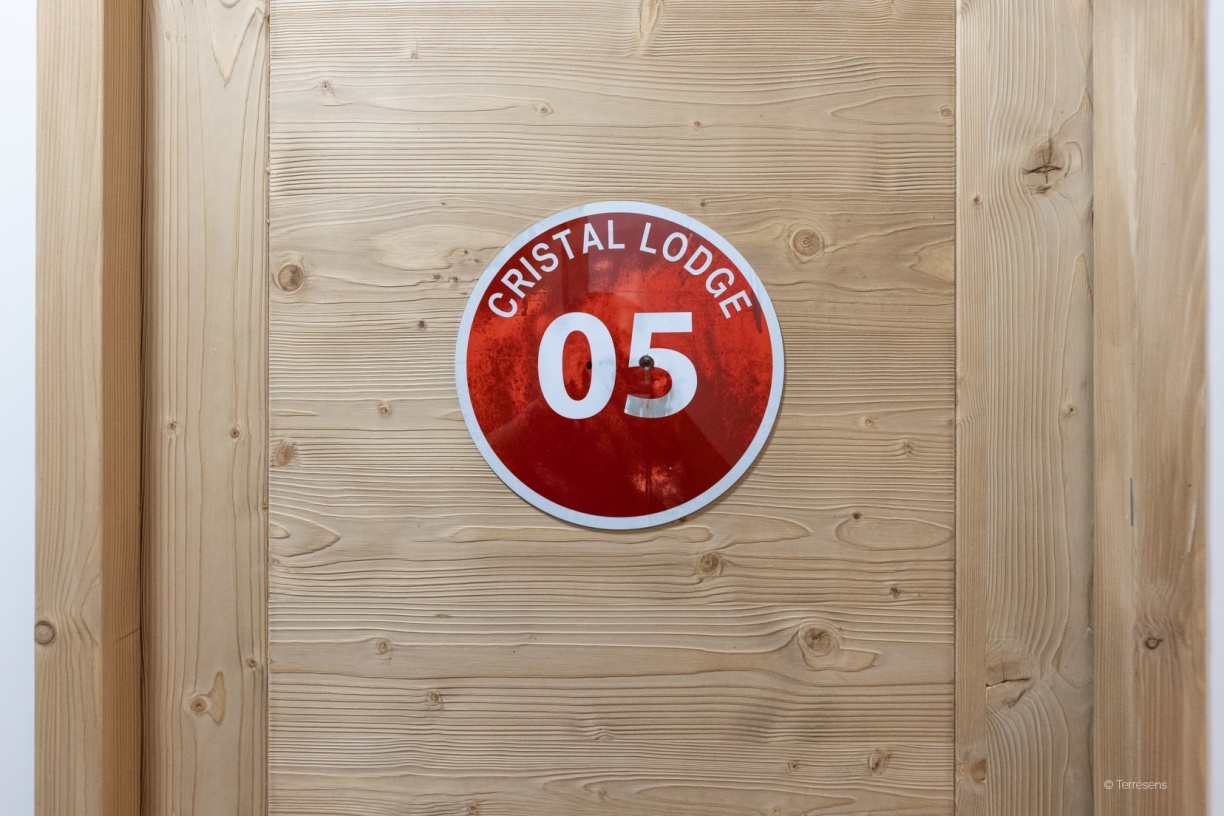 2-pieces-cabine-4-6-personnes-detail-deco-le-cristal-lodge-serre-chevalier