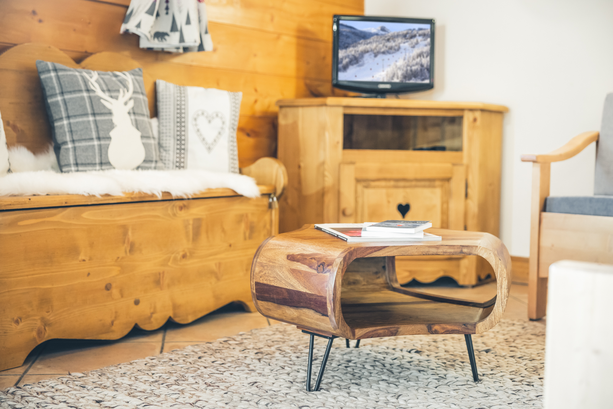 3-pieces-mezzanine-hameau-du-rocher-blanc-serre-or-beaumougl-7-tv-serre-chevalier-chantemerle-10868053
