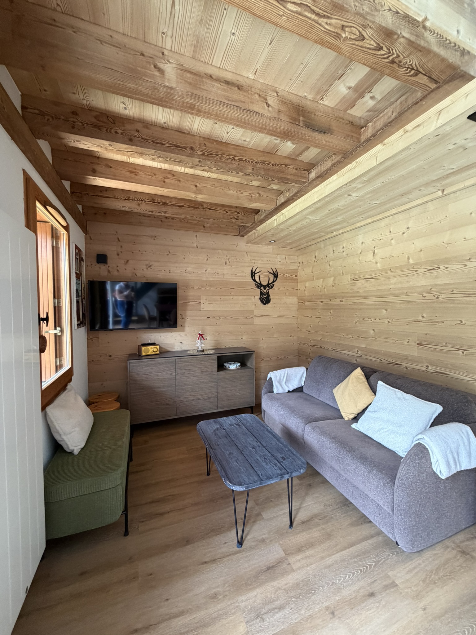 4-pieces-les-gentiantes-duh-salon-serre-vchevalier-villeneuve-11333778