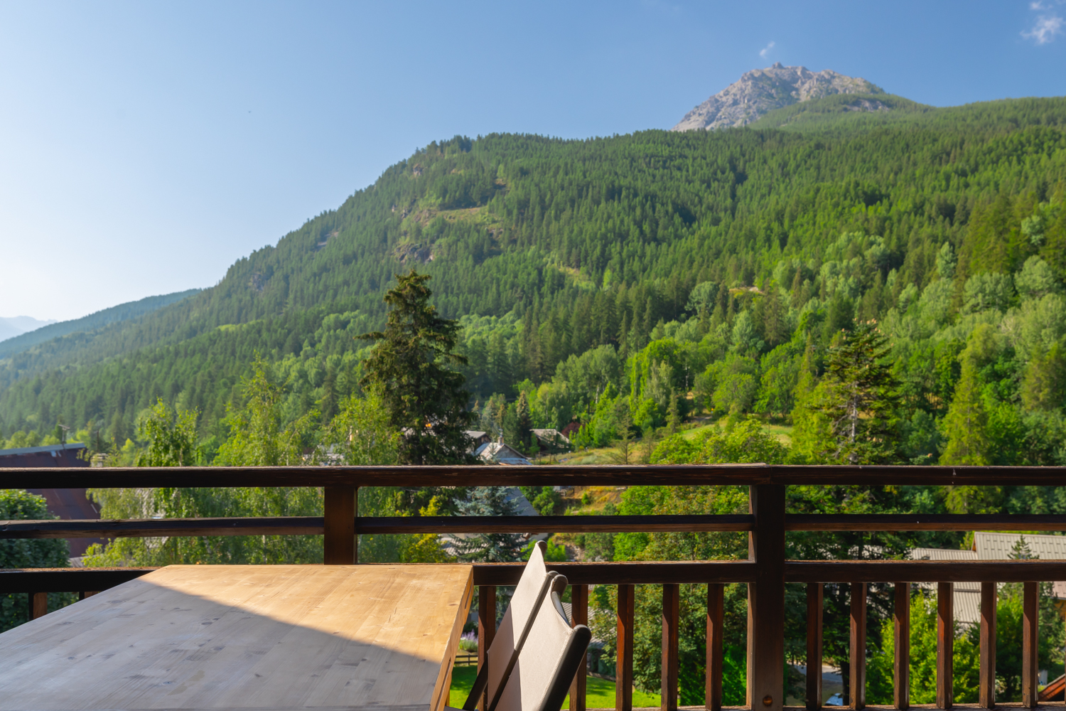 6-pieces-mezzanine-le-clos-soleil-bleu-elbmougl-balcon-2-serre-chevalier-chantemerle-11752580