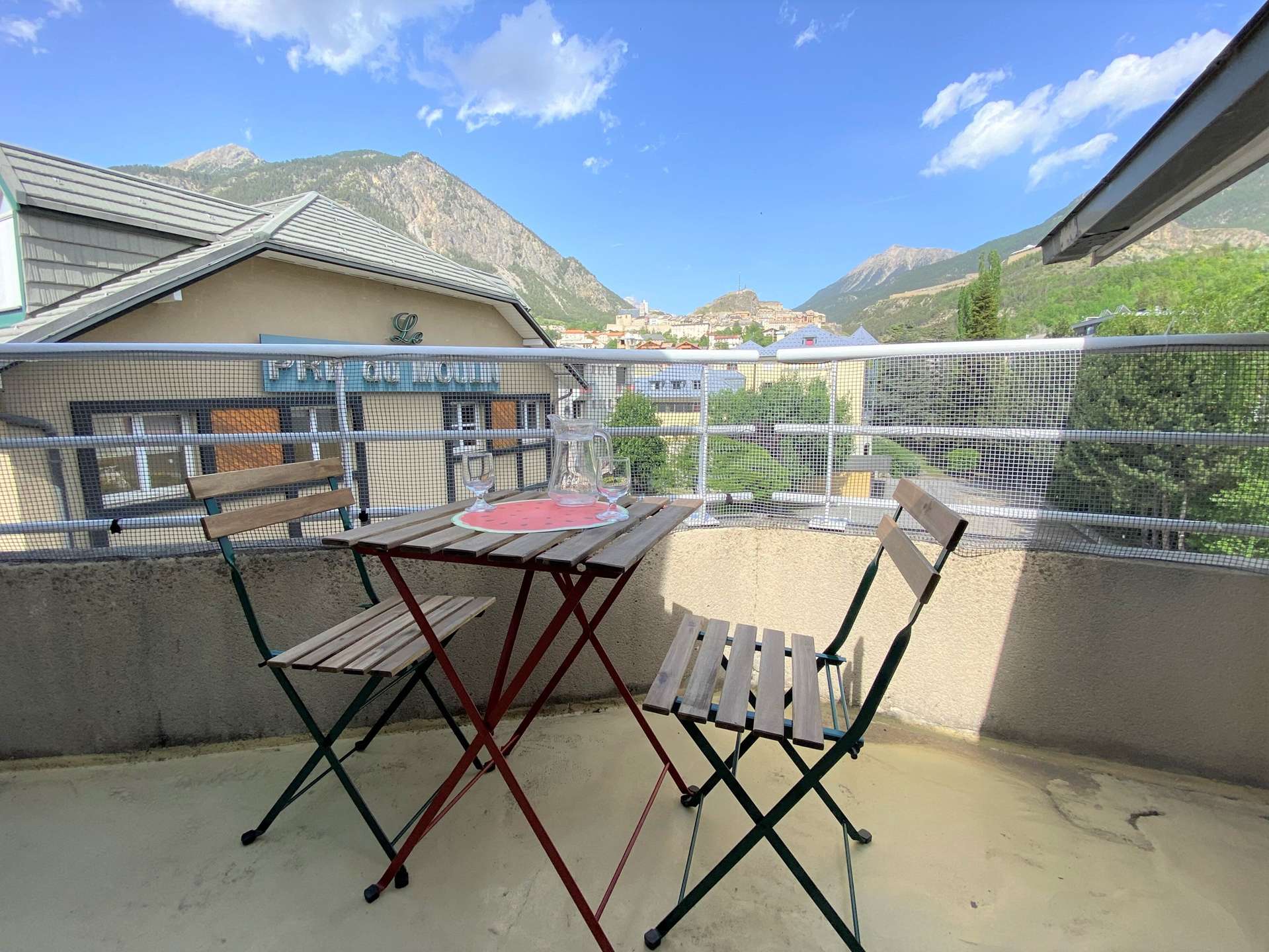 _clients_210510004_photos_11719t_10011213