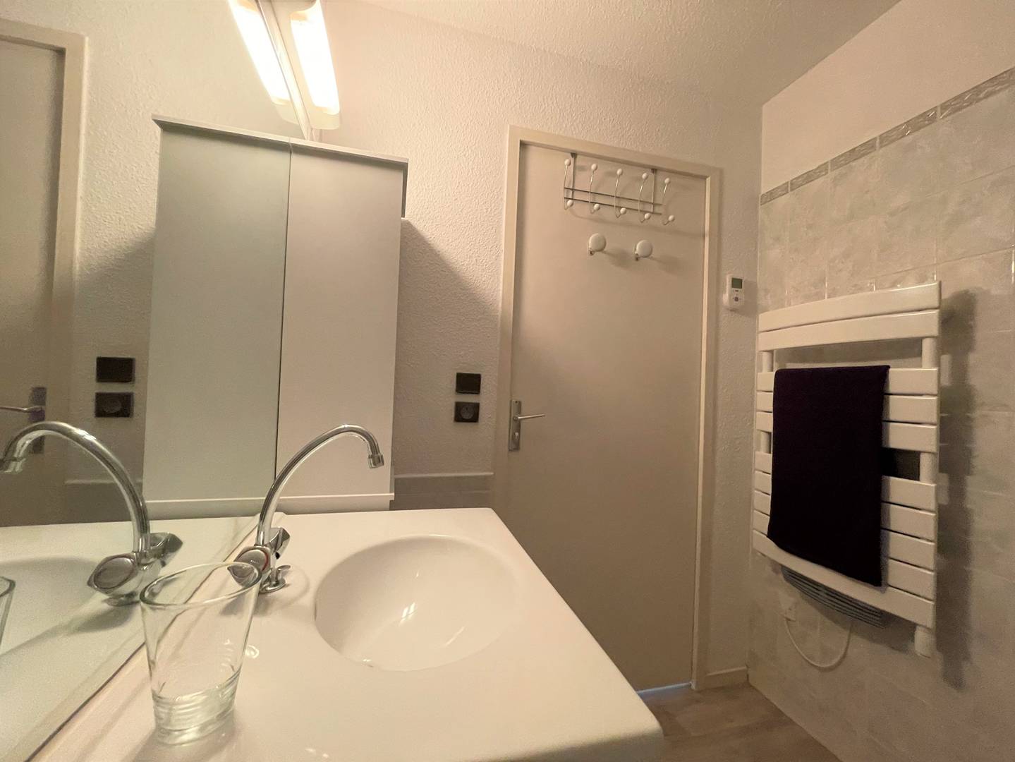 _clients_210510004_photos_17383h_10871176