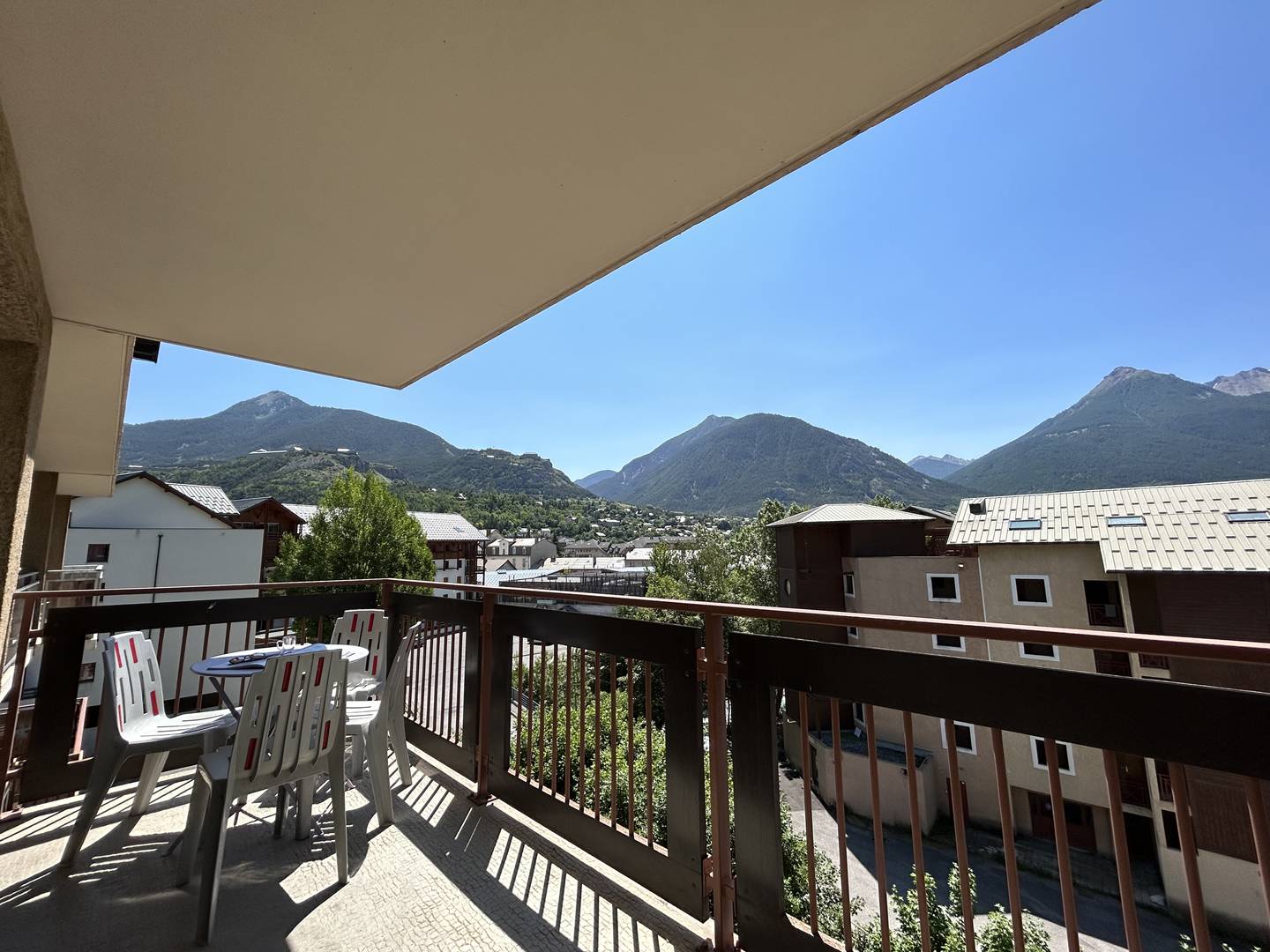 _clients_210510004_photos_20412u_10721218