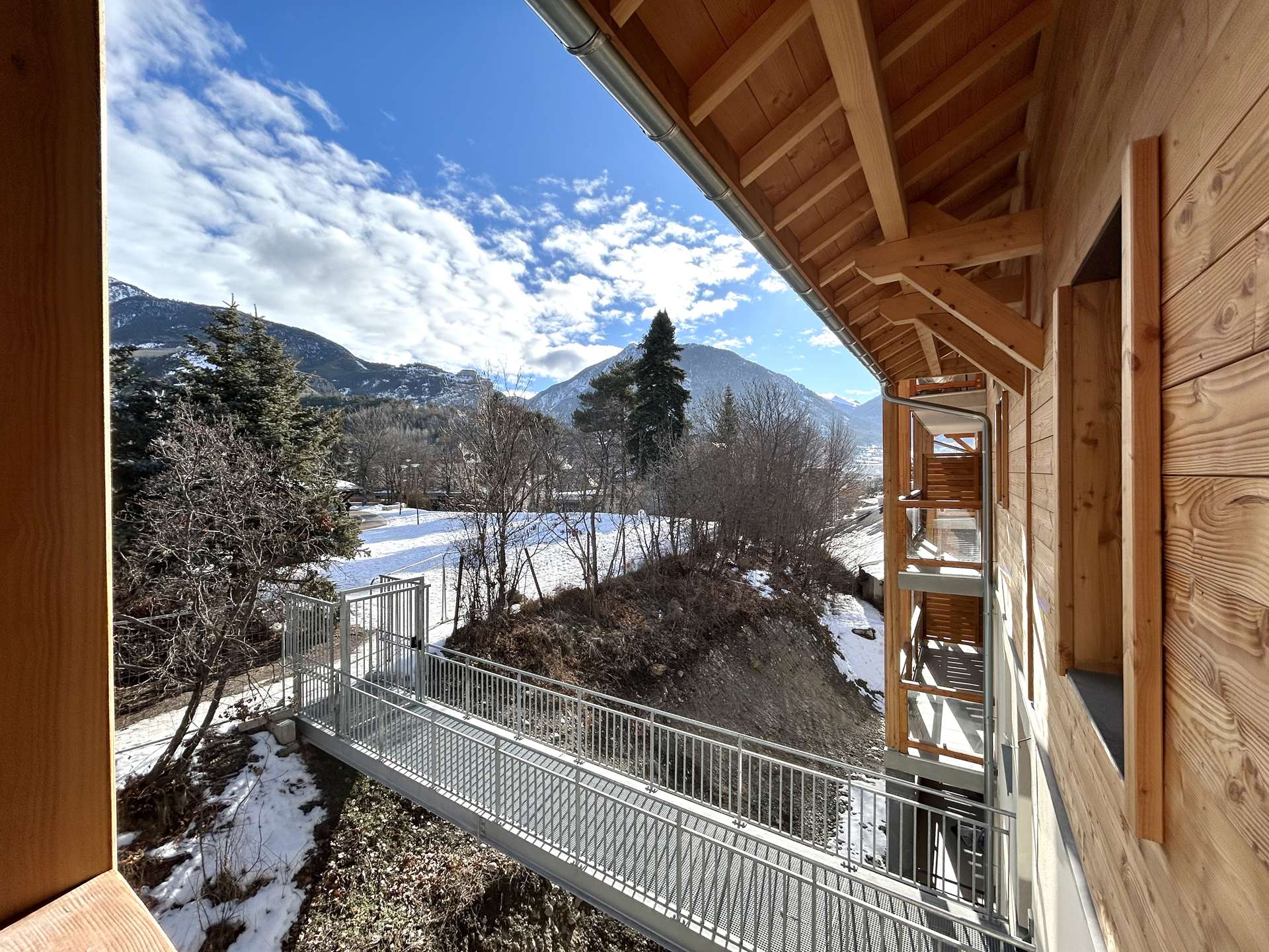 _clients_210510004_photos_24465g_10879152