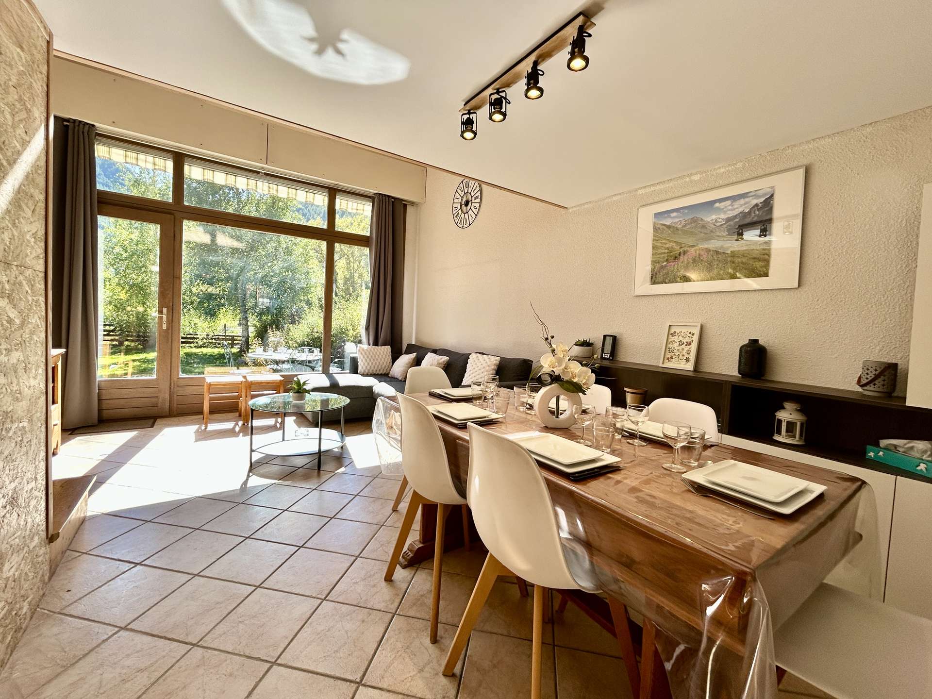 _clients_210524001_photos_10915a_10644152