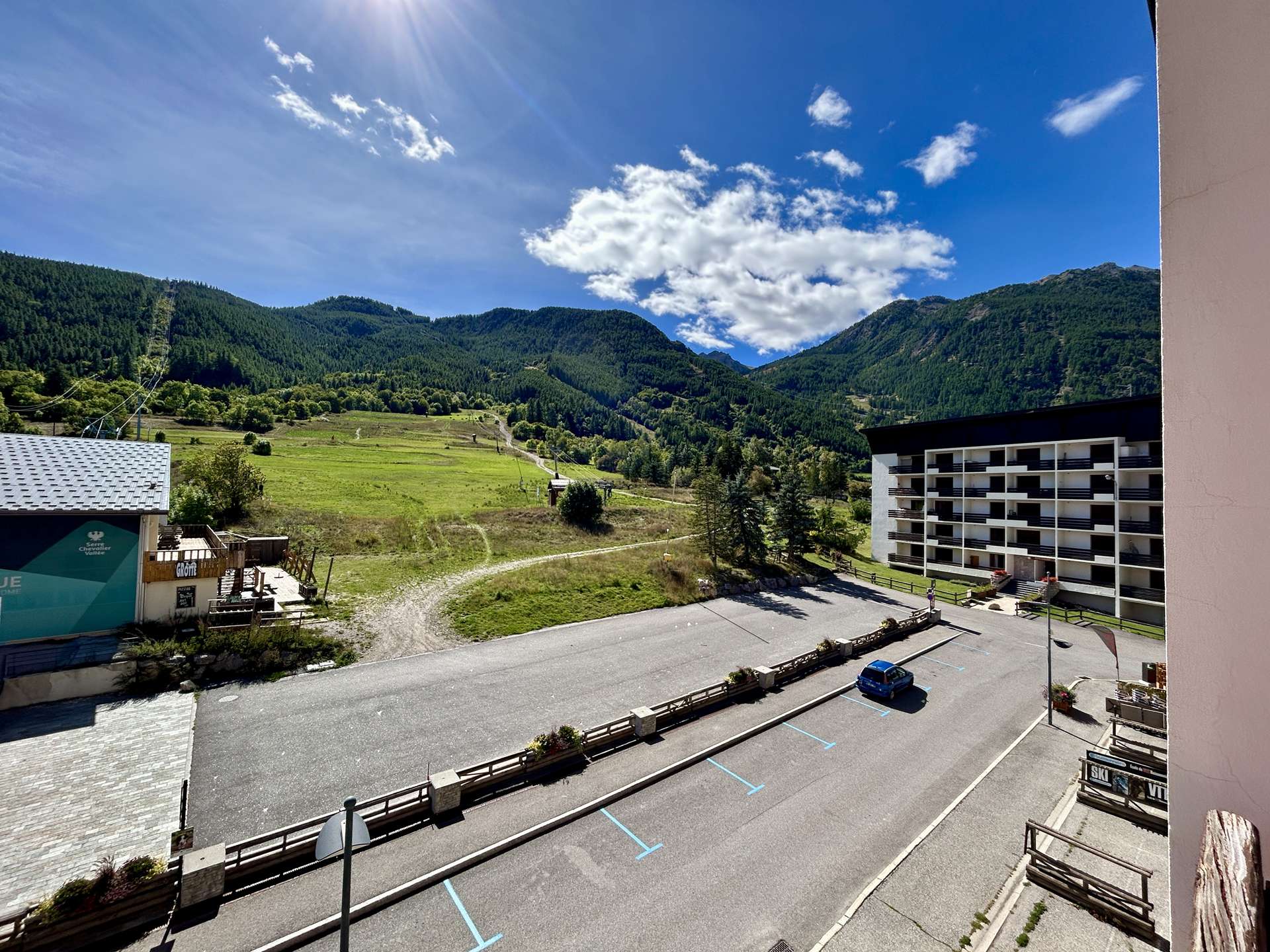 _clients_210524001_photos_10921h_9609721