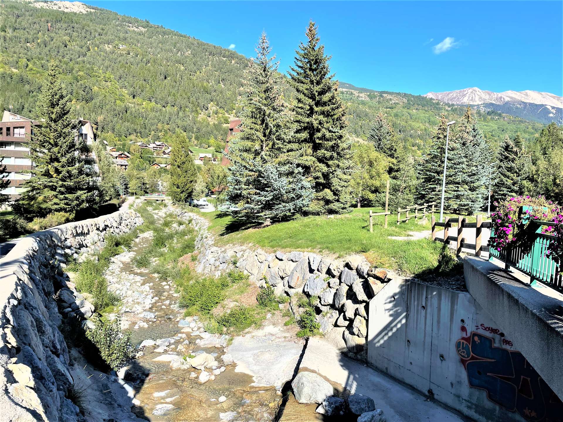 _clients_210524001_photos_11158t_9953475