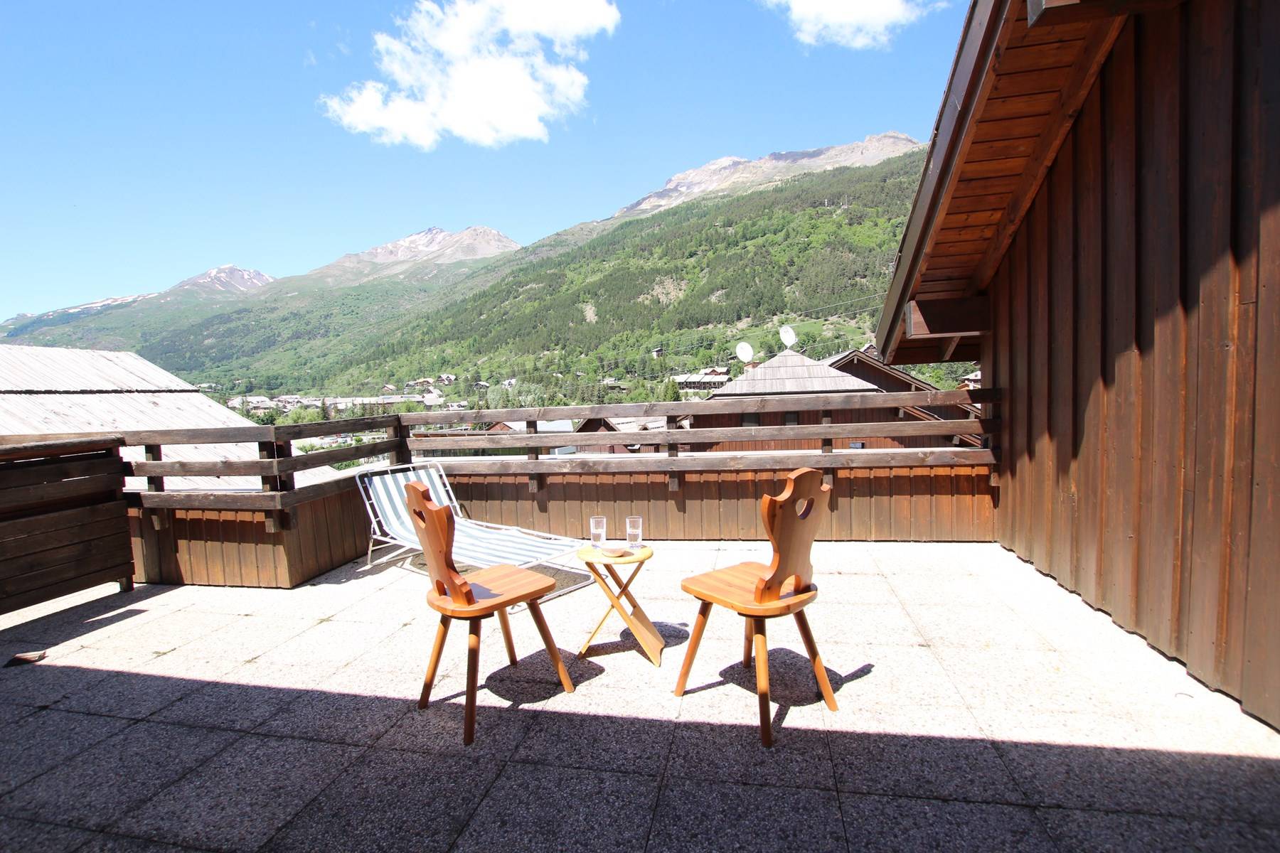 _clients_210524001_photos_11165t_10591318