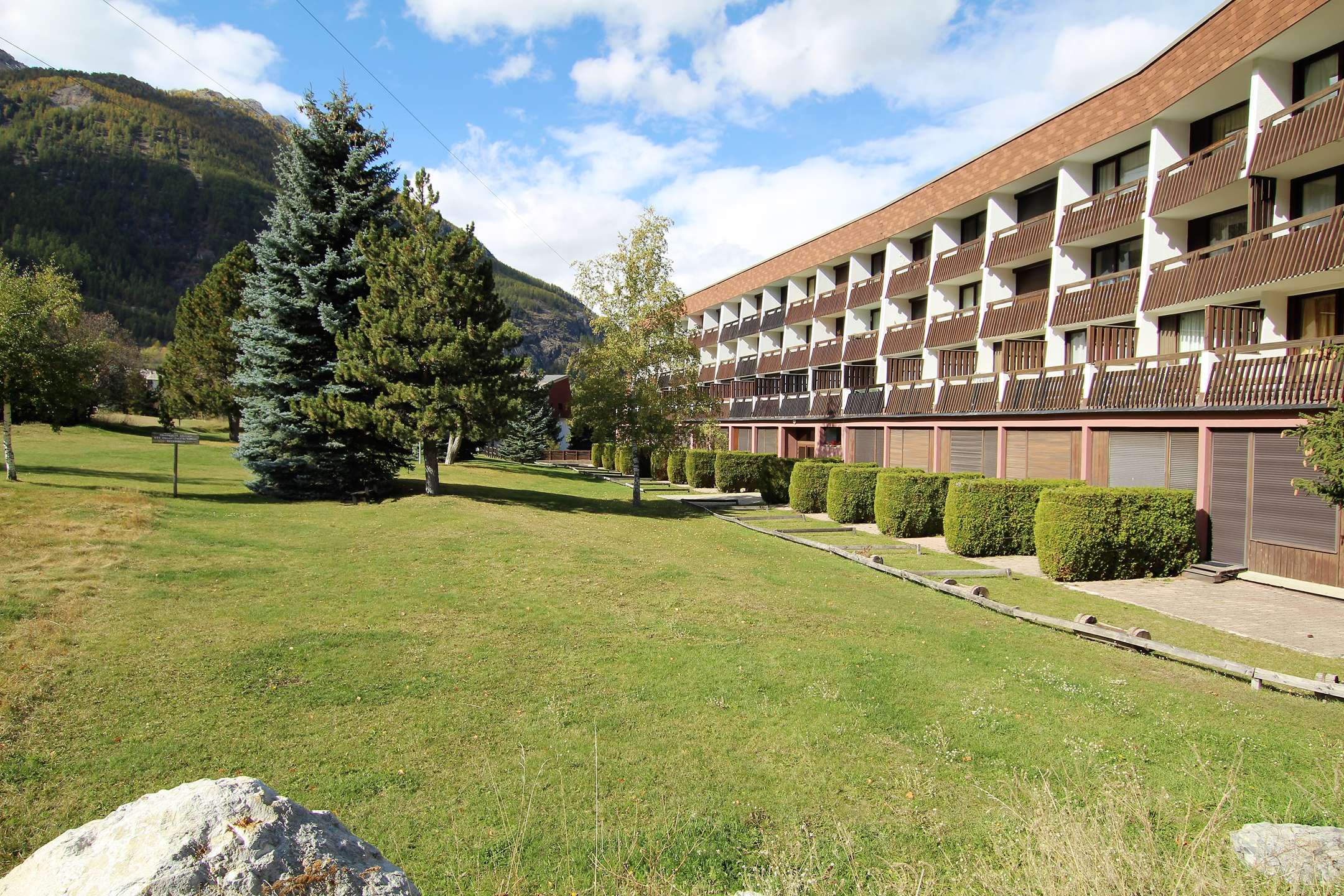 _clients_210524001_photos_11203k_9907857