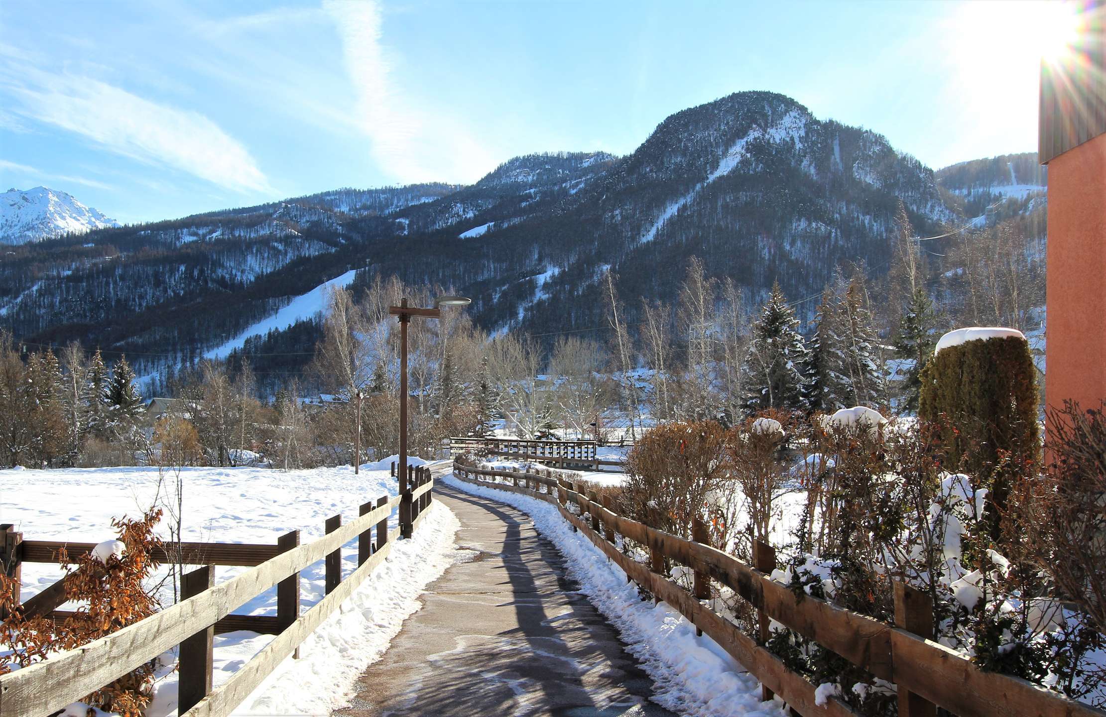 _clients_210524001_photos_12285v_10873218