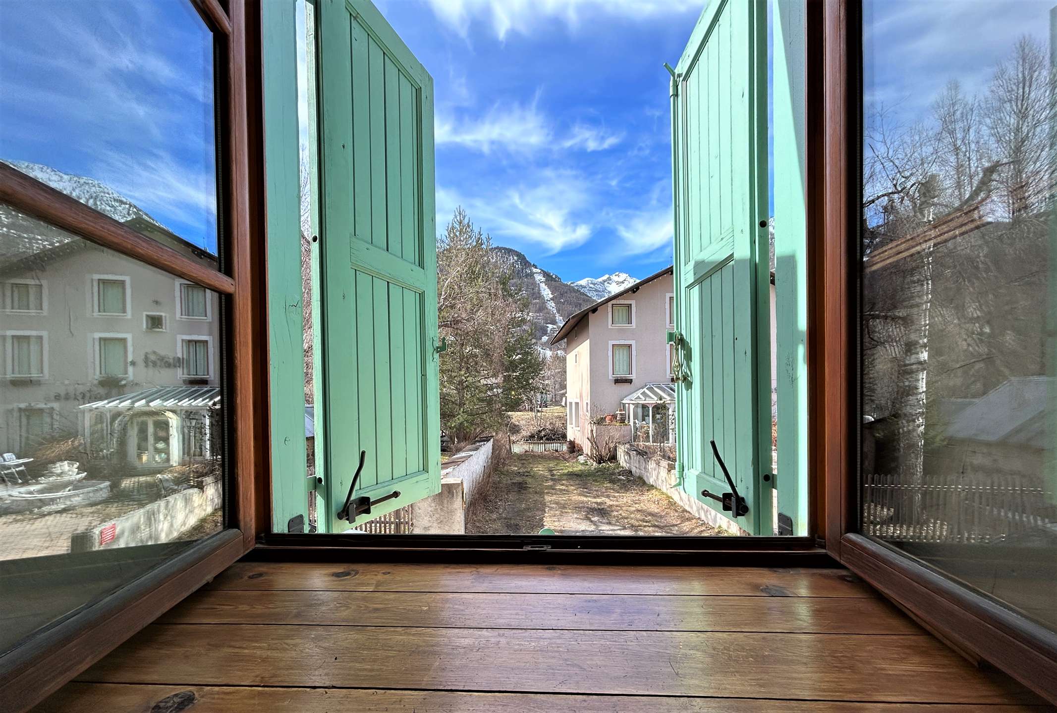 _clients_210524001_photos_21868w_10133693