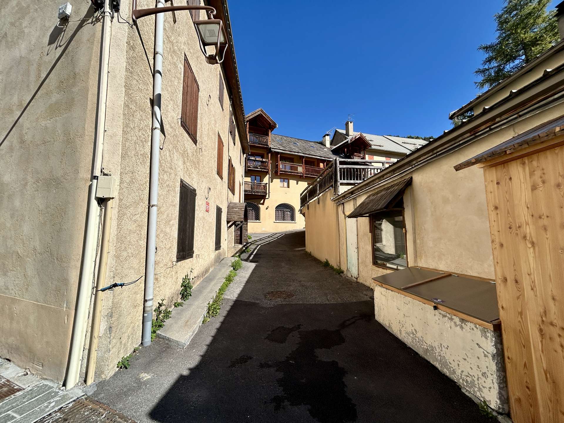 _clients_210524001_photos_23670s_9575857