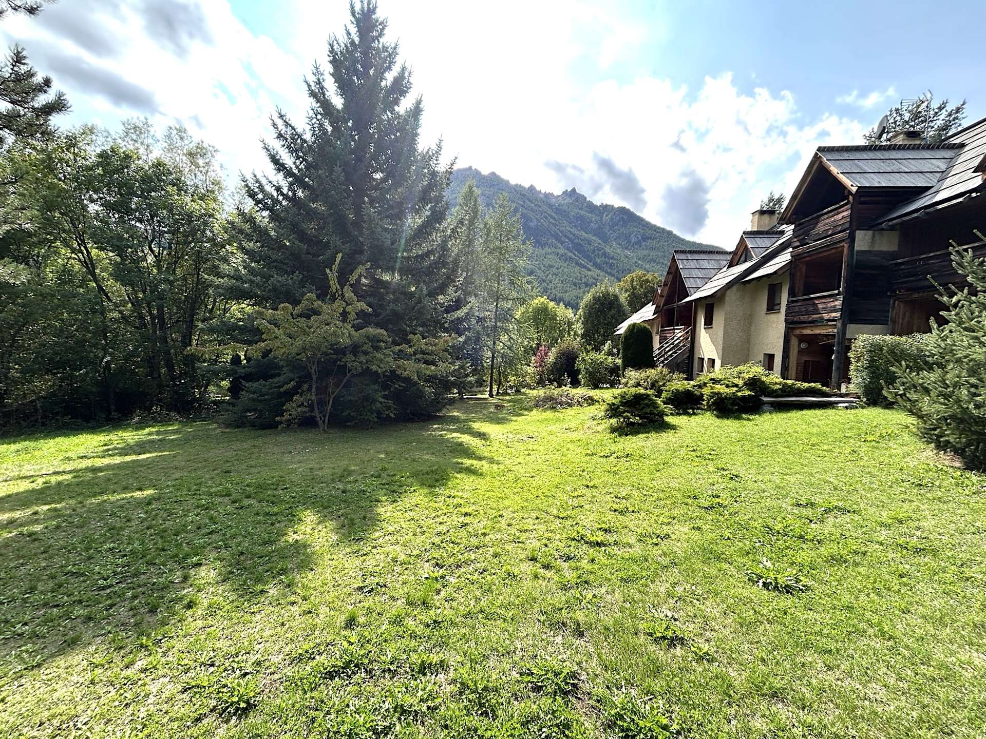 _clients_210524001_photos_24380o_10446573