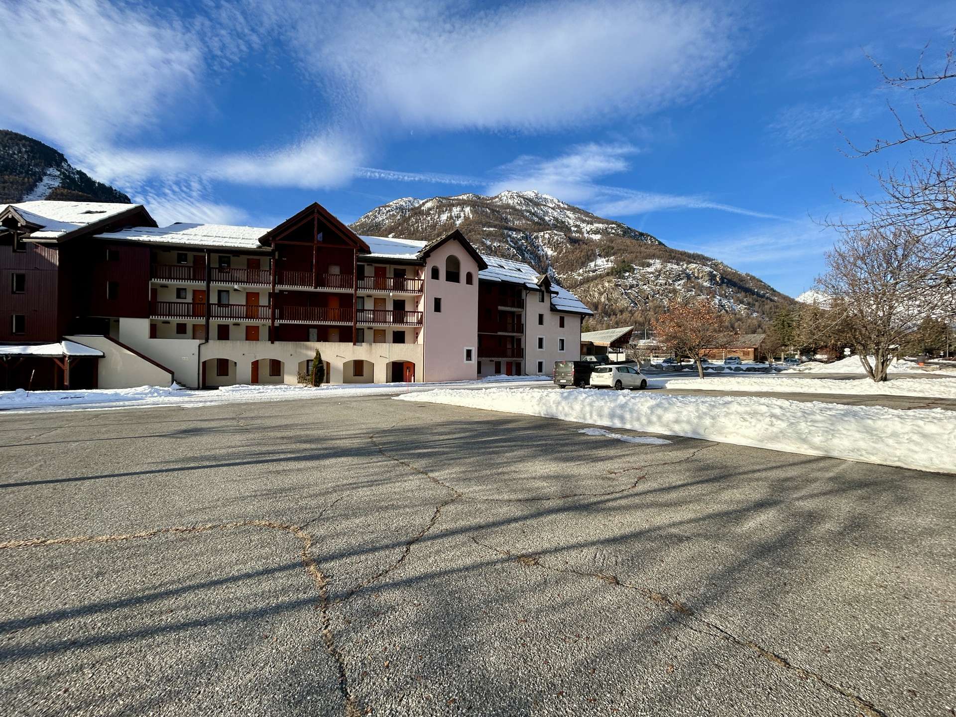 _clients_210524001_photos_26547l_10531342