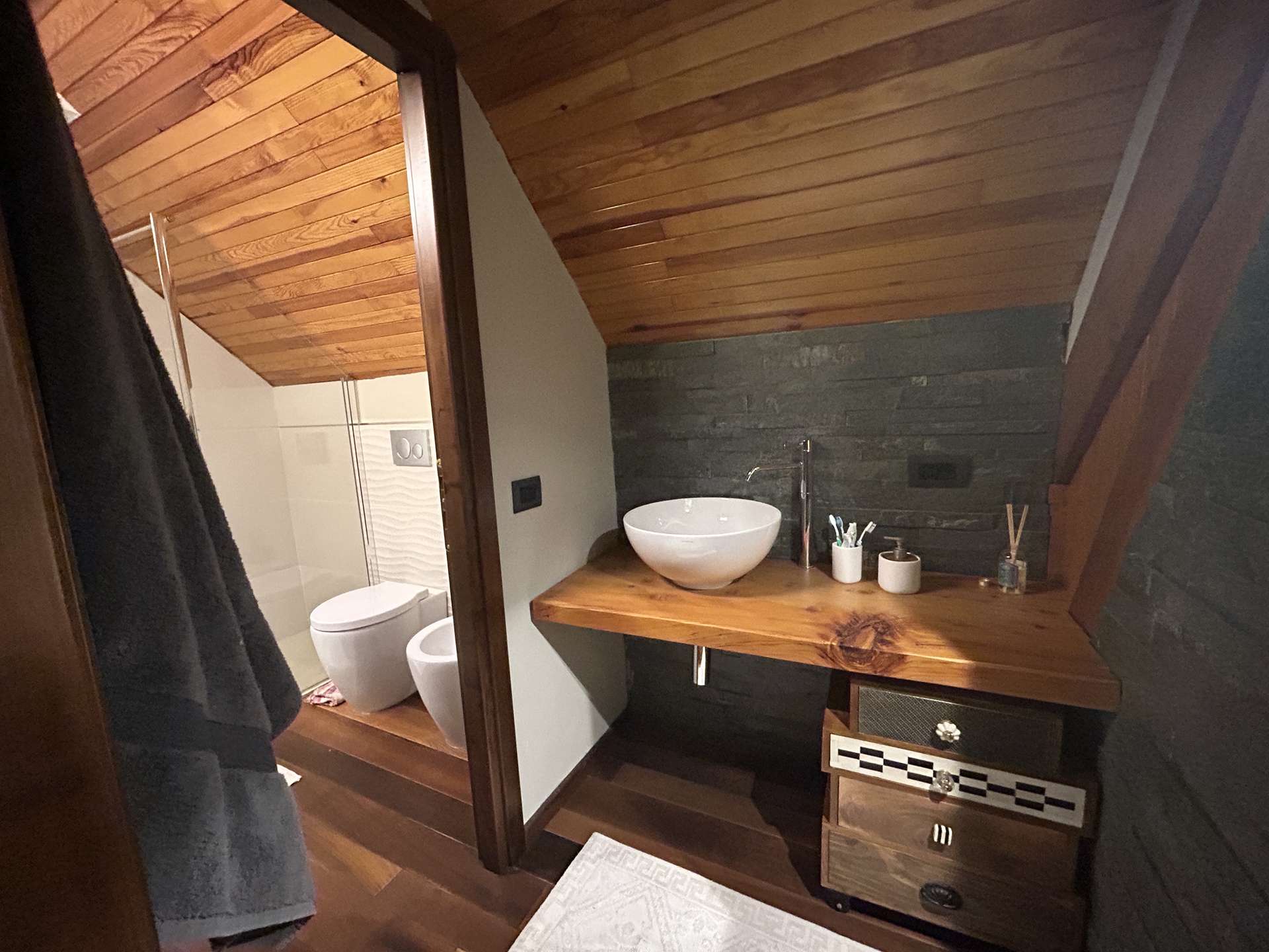 _clients_210524001_photos_26771n_10843416