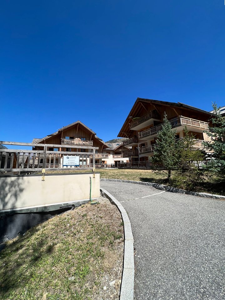 _clients_210533001_photos_214o_9835403