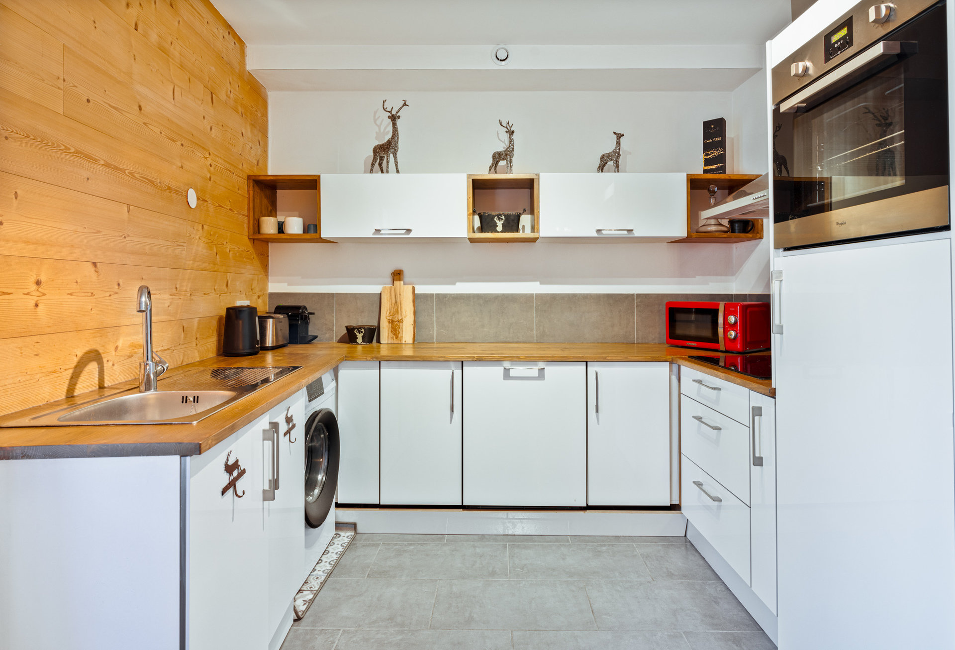 _lv_images__lot_0074061922_06_11762613