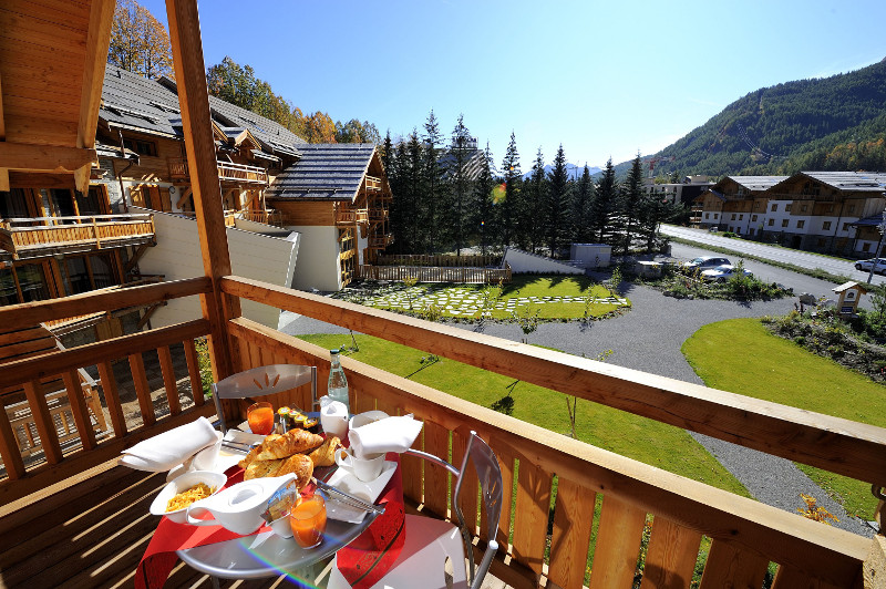 exterieurs-ete-l-adret-1-78900