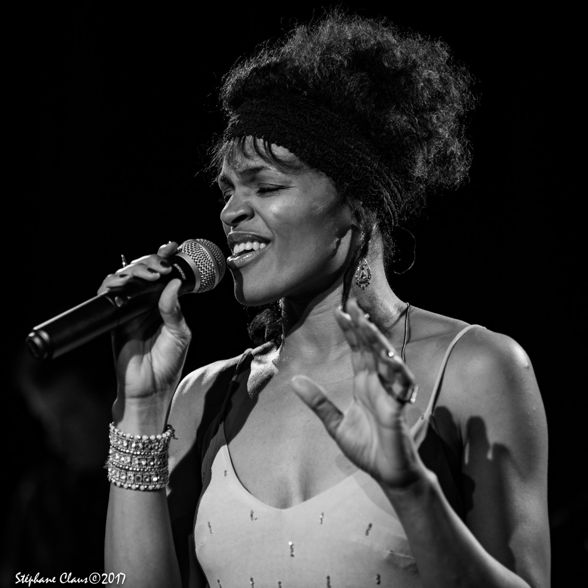 emily-johnson-photo-2-cr-dit-st-phane-claus-9926839