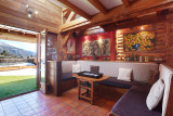 Salon avec accès terrasse