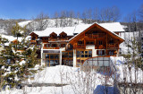 residence-adret-exterieur-piscine-serre-chevalier