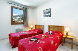 residence-aigle-bleu-chambre-2-lits-serre-chevalier