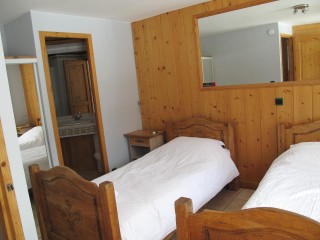 hickey-002-868333