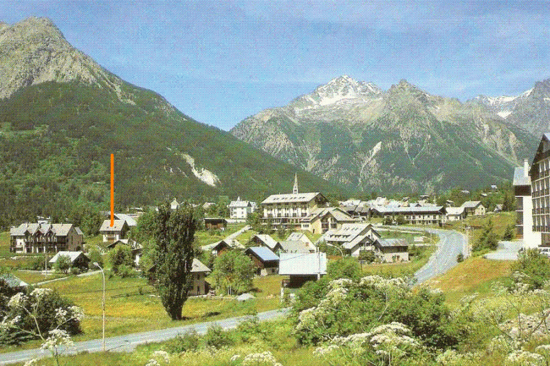Situation chalet (flèche orange)