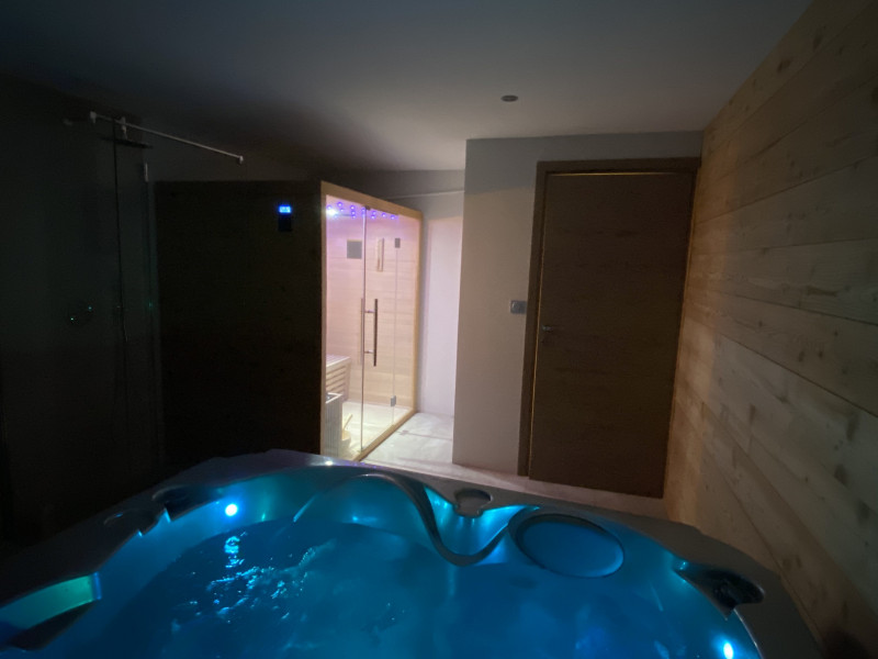 Chivoiu Lucian - Chalet La Cime des Peyrons