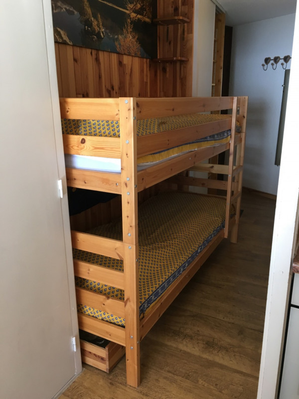 STUDIO CABIN AIGLE NOIR (JAN)_La Salle-les-Alpes