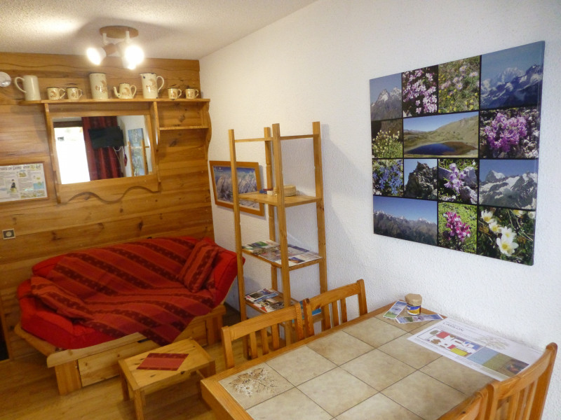 STUDIO CABINE AIGLON (ALB)_La Salle-les-Alpes