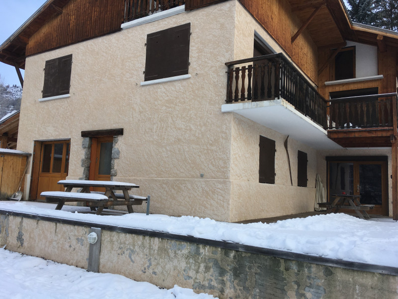 5-pieces-cabine-chalet-la-gardiole-exterieur-1-serre-chevalier-chantemerle