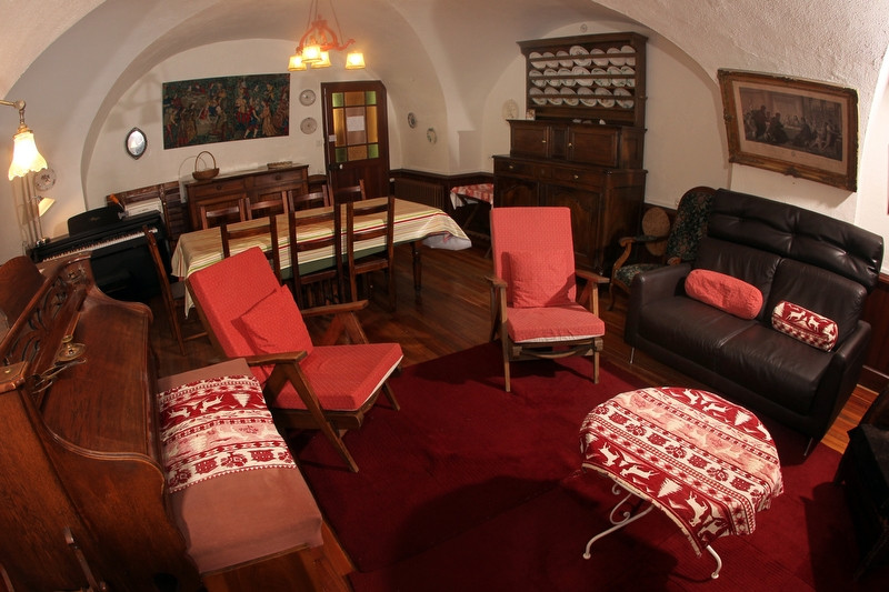 maison-la-moulette-via-4-salon-serre-chevalier-monetier