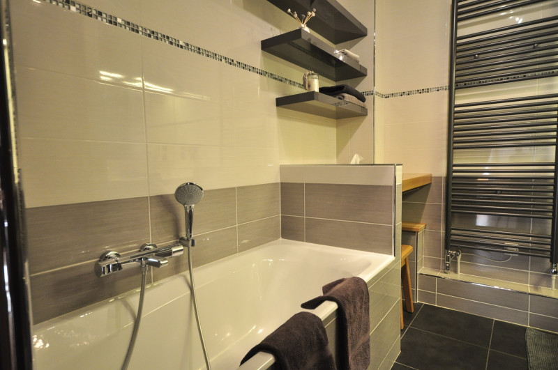 Salle de bains niveau 1 Salle de bains niveau 1