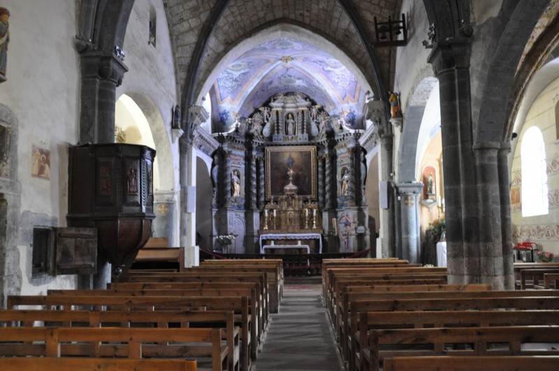 Interieur de l'eglise Saint Marcellin de la Salle