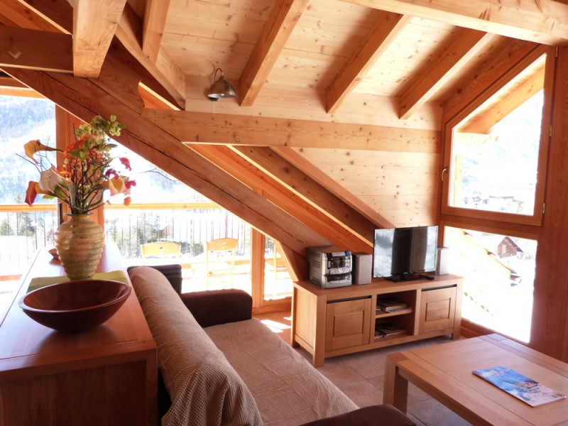 5-pieces-ecrin-ardoise-maj-sch-salon-serre-chevalier-chantemerle-10830046