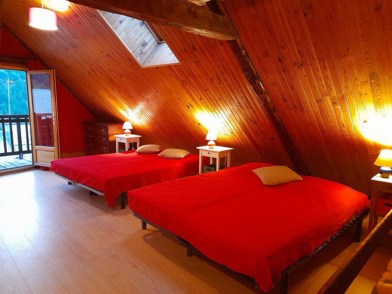 6-pieces-carb-chambre-2-serre-chevalier-chantemerle