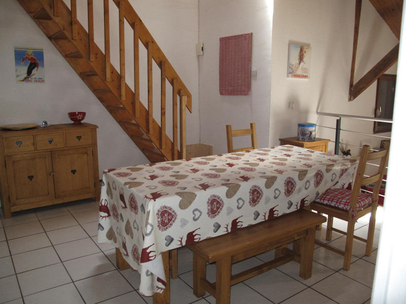 6-pieces-carb-salle-a-manger-serre-chevalier-chantemerle