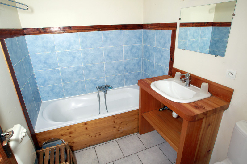 6-pieces-les-edelweiss-pog-salle-de-bain-serre-chevalier-chantemerle