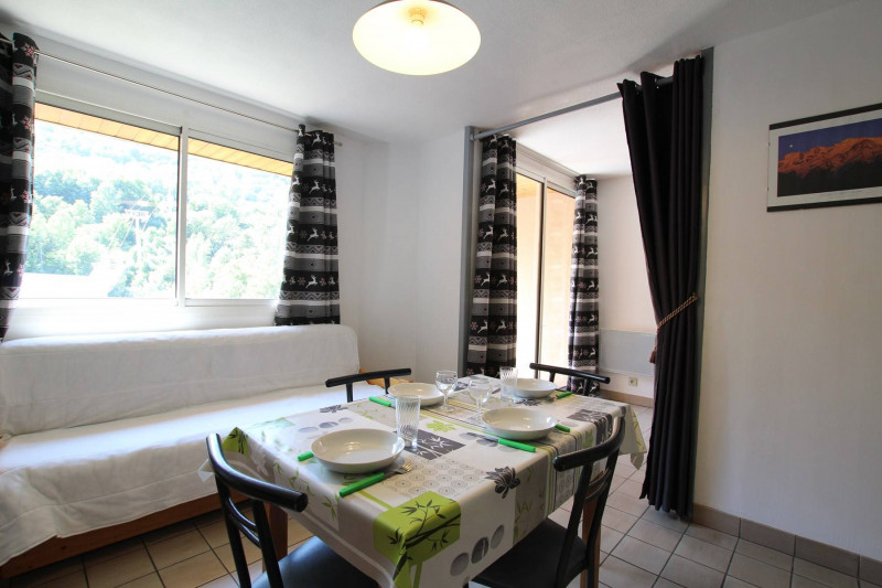 _clients_210510004_photos_11772j_10620341