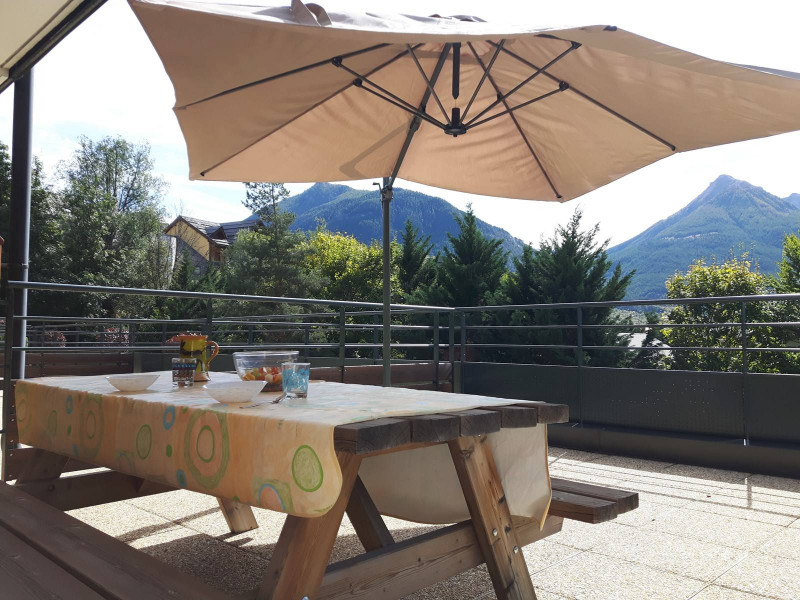 _clients_210510004_photos_12212w_10931396